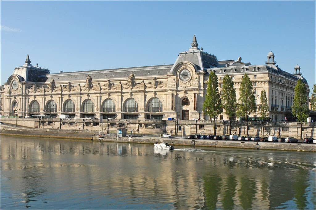 solo travel to paris. view of musee d'orsay