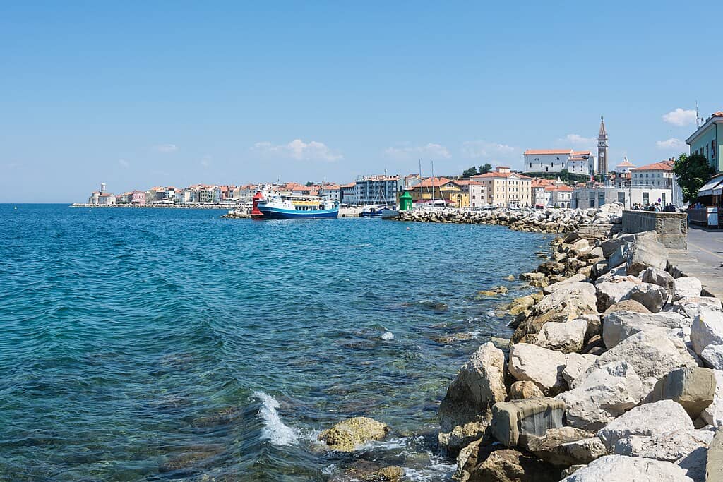 promenade walk, piran day trip.